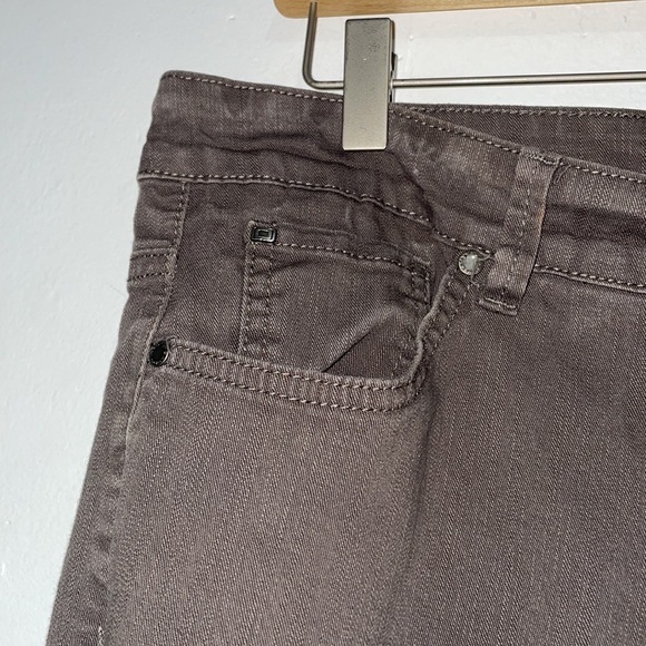 Size 14 Women’s Bandolino Brown Boot Cut Jeans - Picture 5 of 8